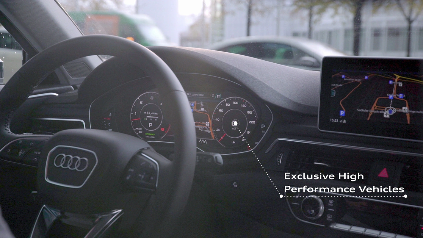 Filmproduktion Panda Pictures aus München und Ulm zum Thema Launchfilm. Das digitale Cockpit eines Audi A4. Bei den Dreharbeiten werden die hochwertigen Features des Produkts eindrucksvoll und detailreich inszeniert.