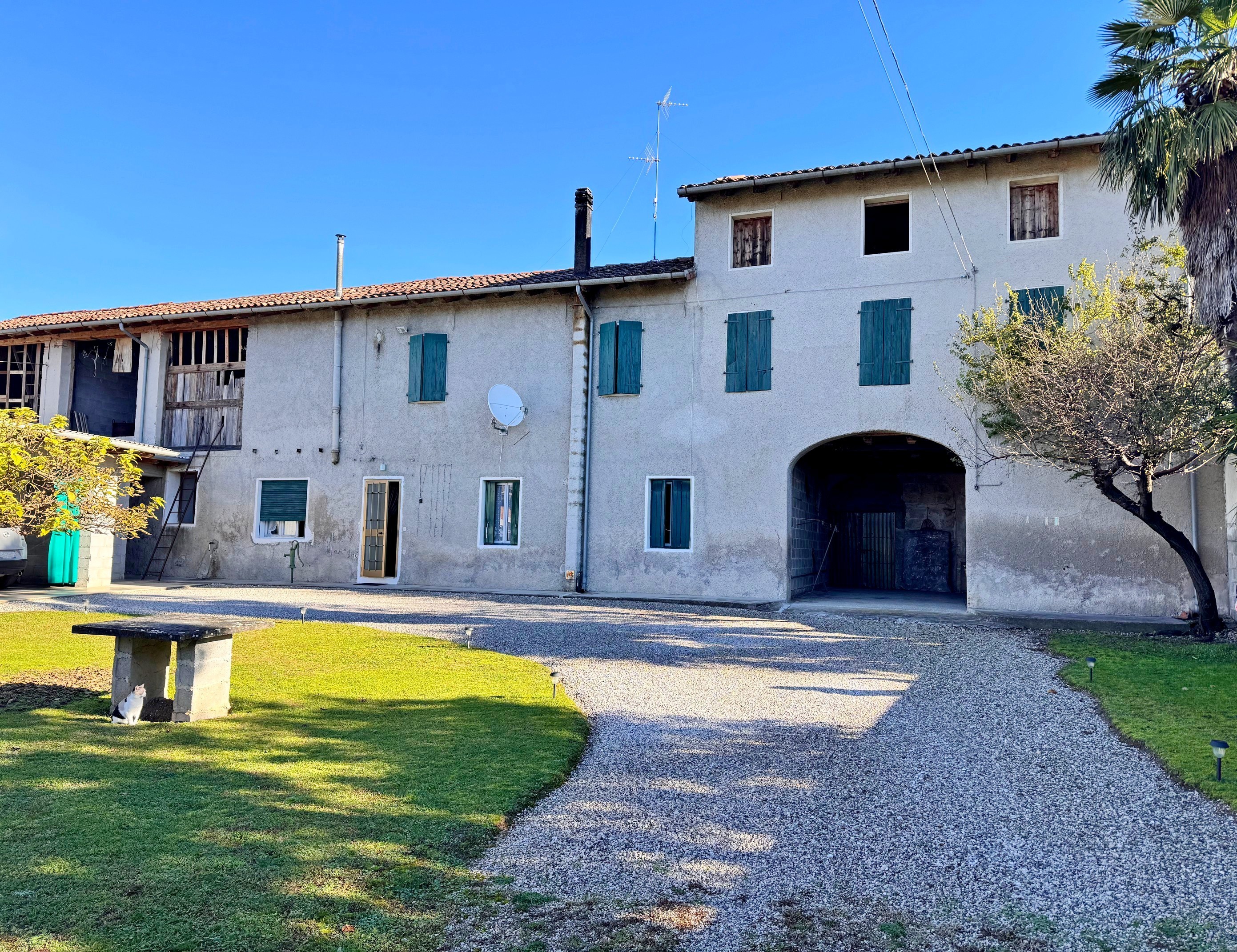 TC422 ARZENE - RUSTICO CON AMPIO GIARDINO 