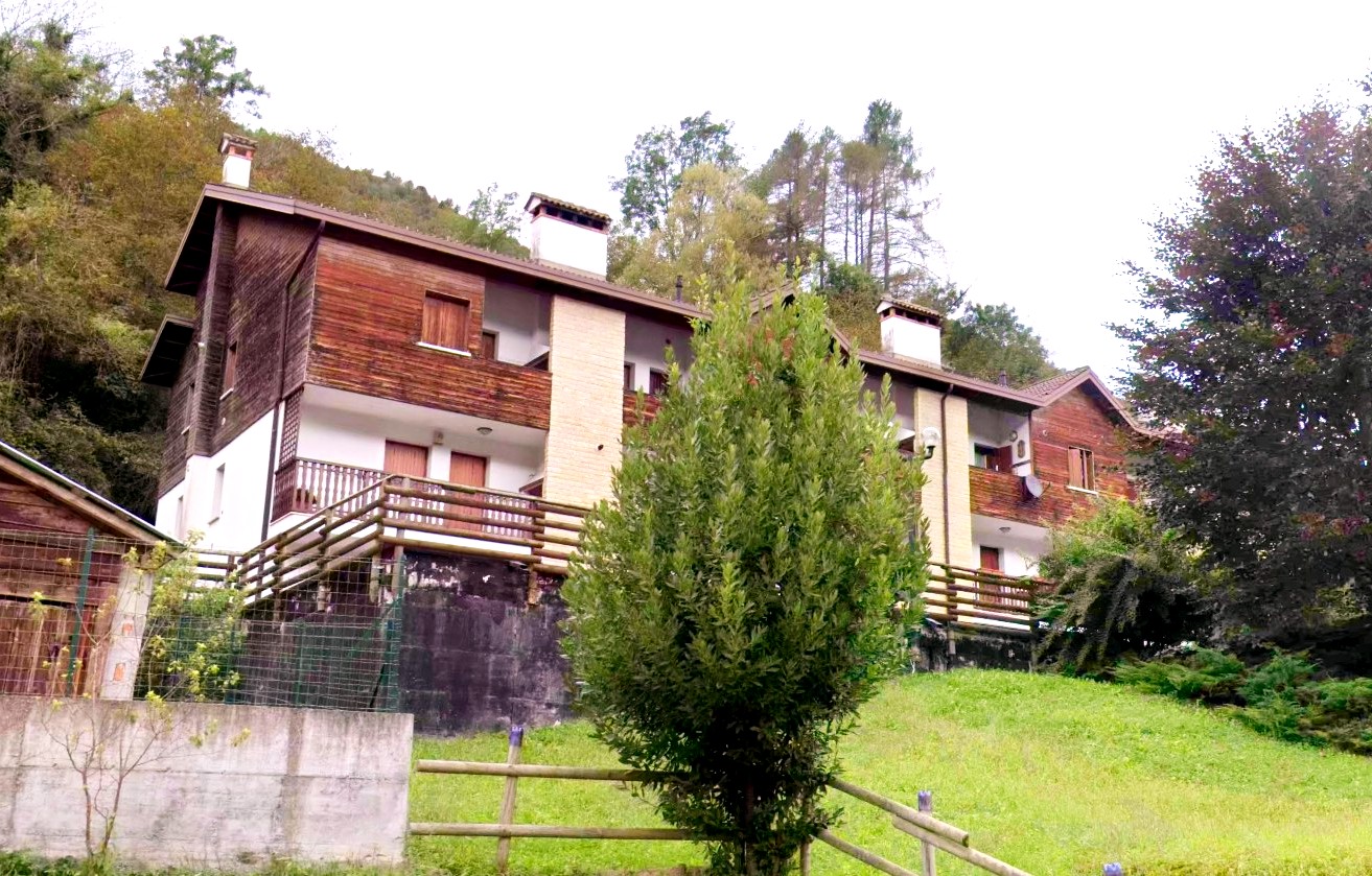 TC442 BARCIS - MINI TERMOAUTONOMO CON GARAGE E CANTINA