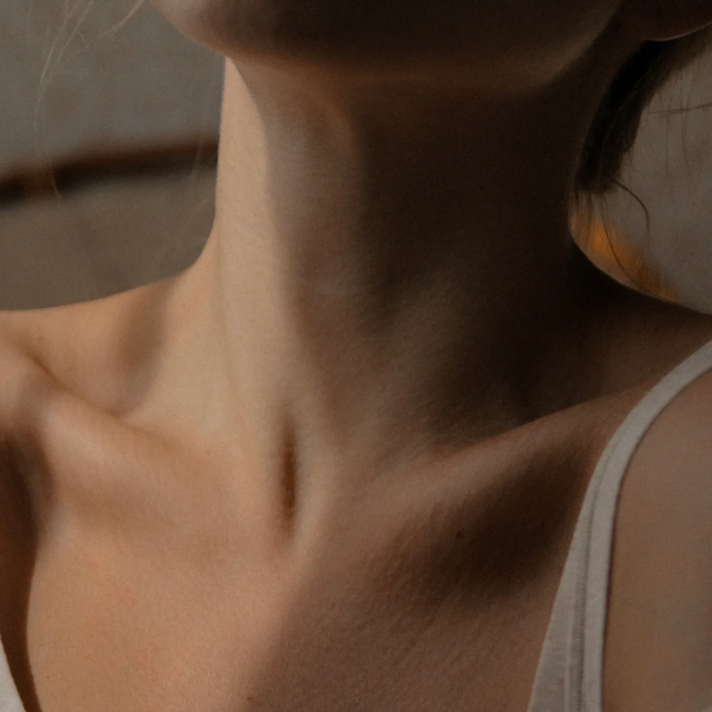 Schilddrüse behandeln in der heal. Praxis Berlin Mitte