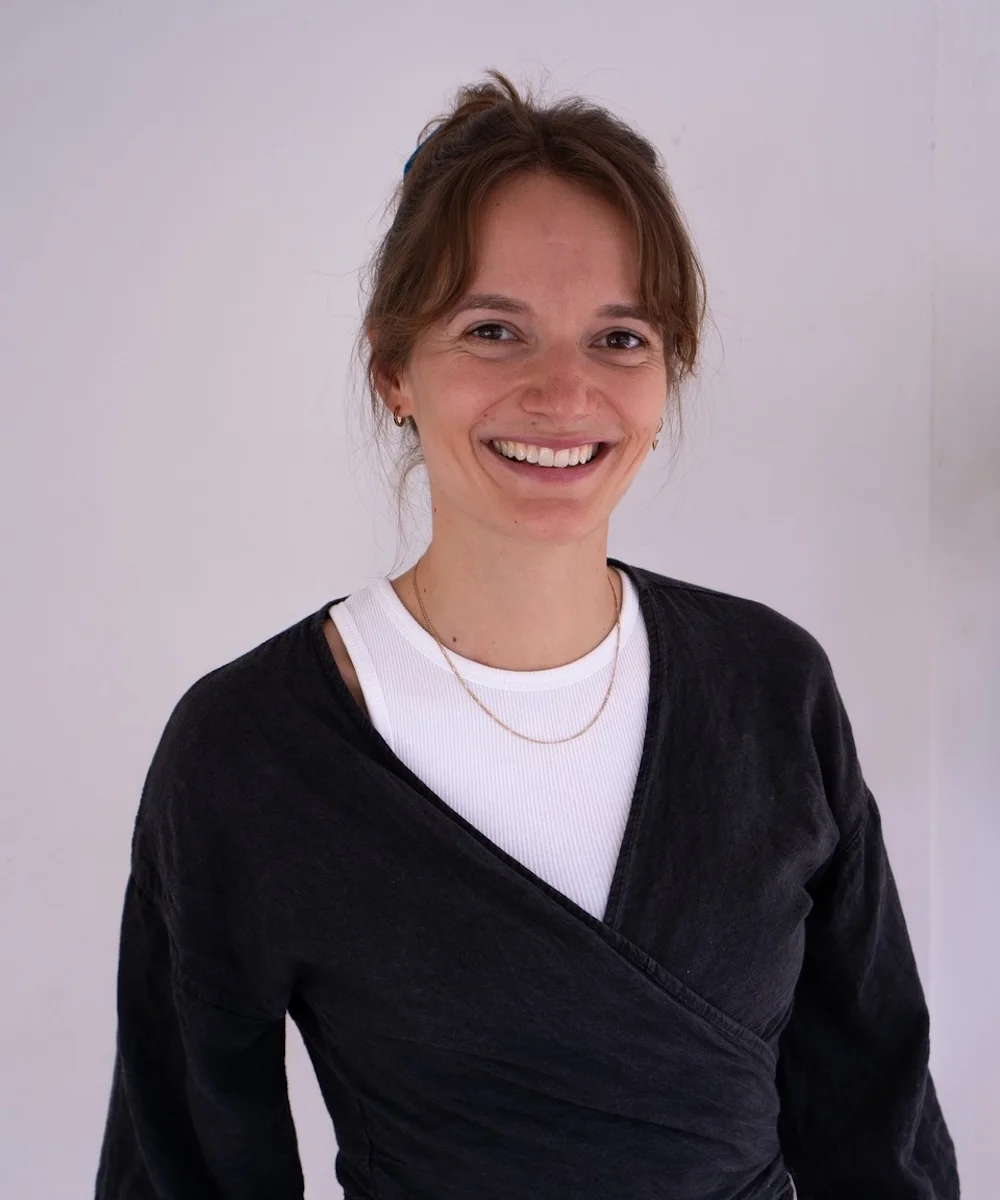 Osteopathin Lena Borrmann in der heal. Praxis in Berlin