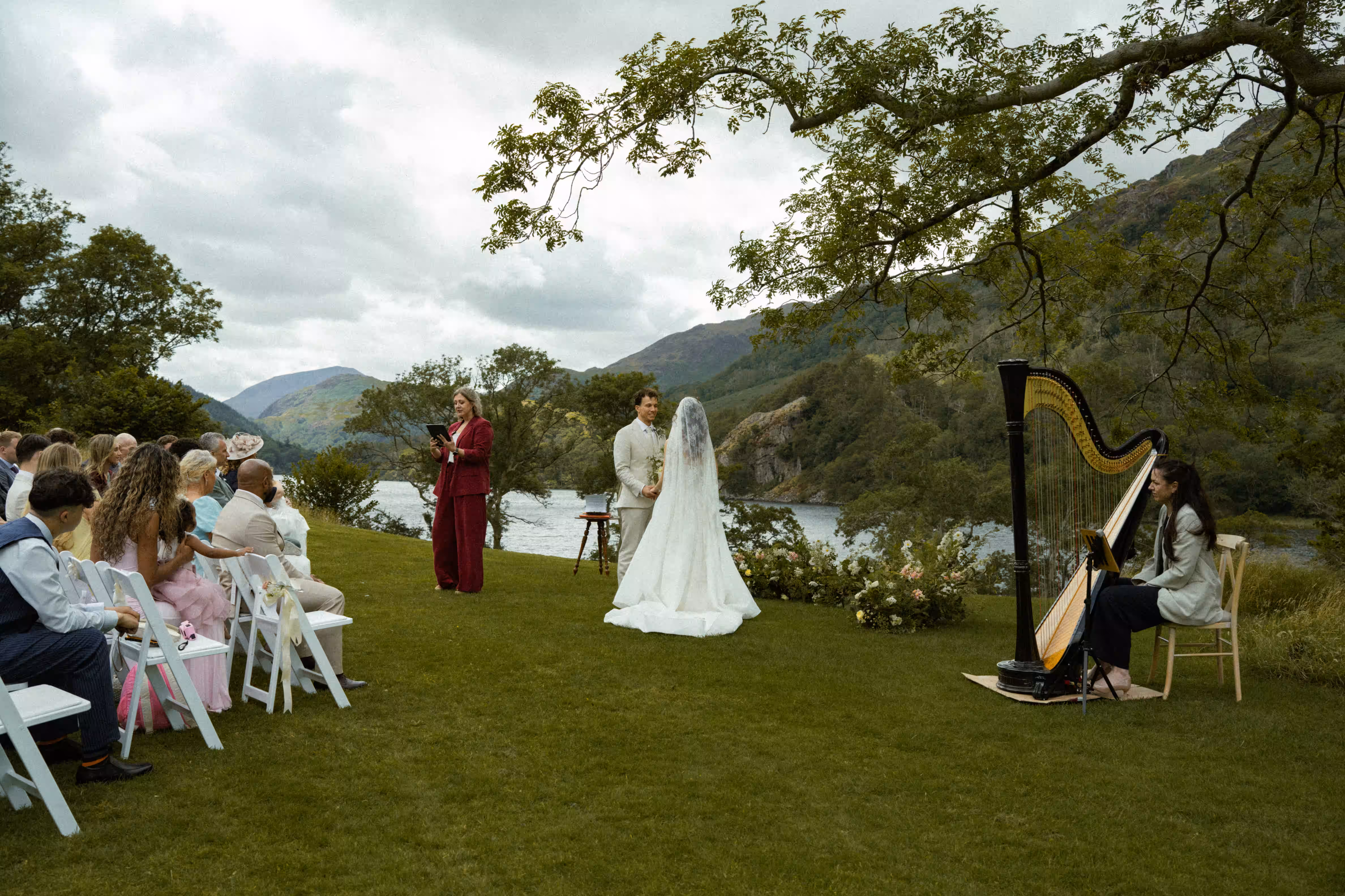The Best Wedding Venue in Snowdonia for Nature-Lovers: Llyn Gwynant Barns