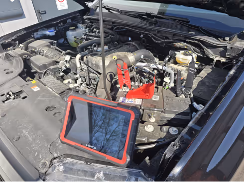 Der Reifenchecker ... der checkt das! Reifenmontage, Reifennotdienst, Reifenreparatur, Reifendepot, Neue Reifen, Gebraucht Reifen, Reifendepot für Werkstätten, Fuhrparklösungen für Ihr Unternehmen.