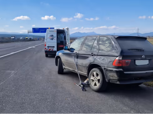 Der Reifenchecker ... der checkt das! Reifenmontage, Reifennotdienst, Reifenreparatur, Reifendepot, Neue Reifen, Gebraucht Reifen, Reifendepot für Werkstätten, Fuhrparklösungen für Ihr Unternehmen.