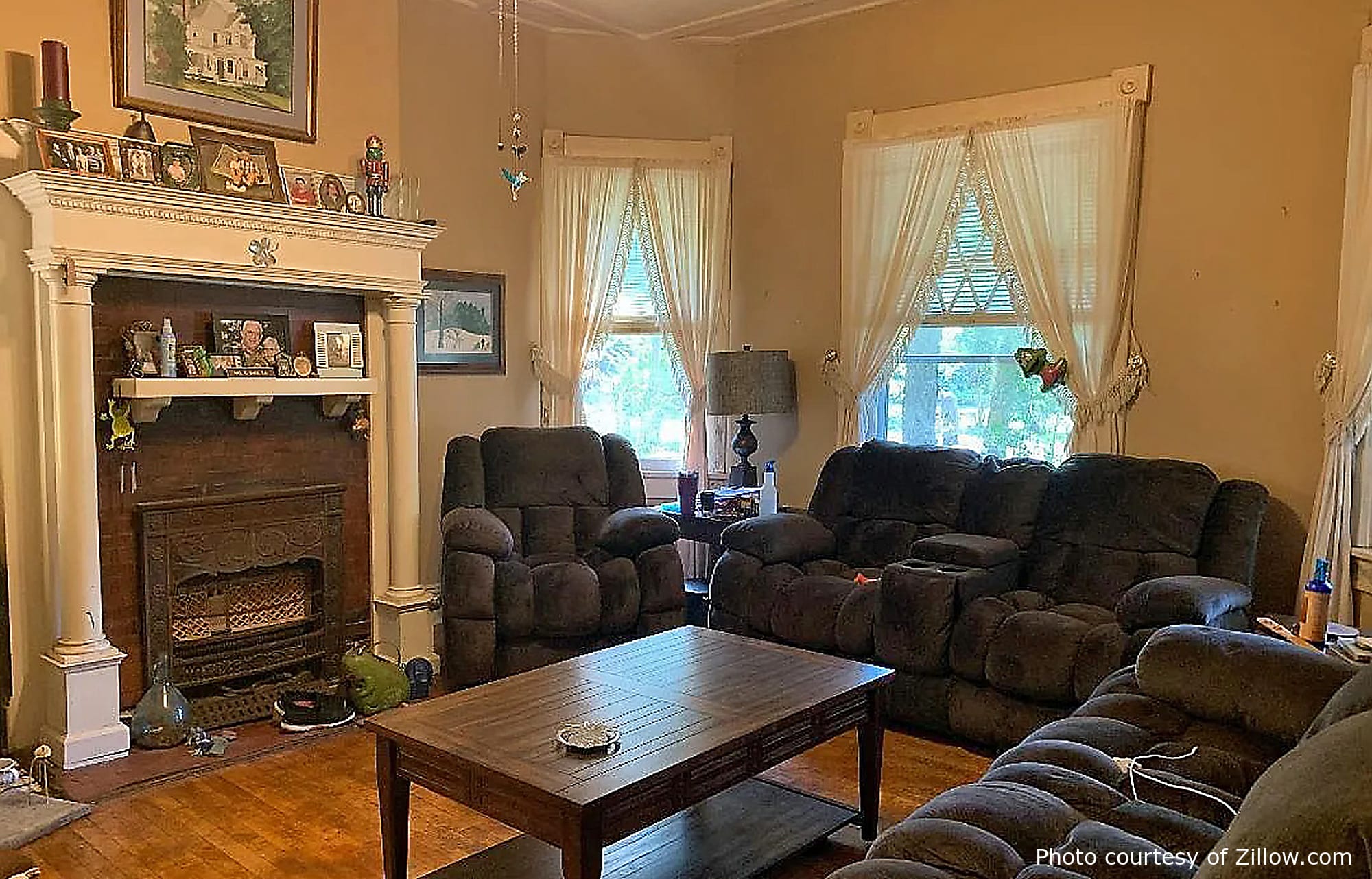 Smith Residence, a beautiful historic home in Holly Springs, MS, designed by architect George F. Barber.