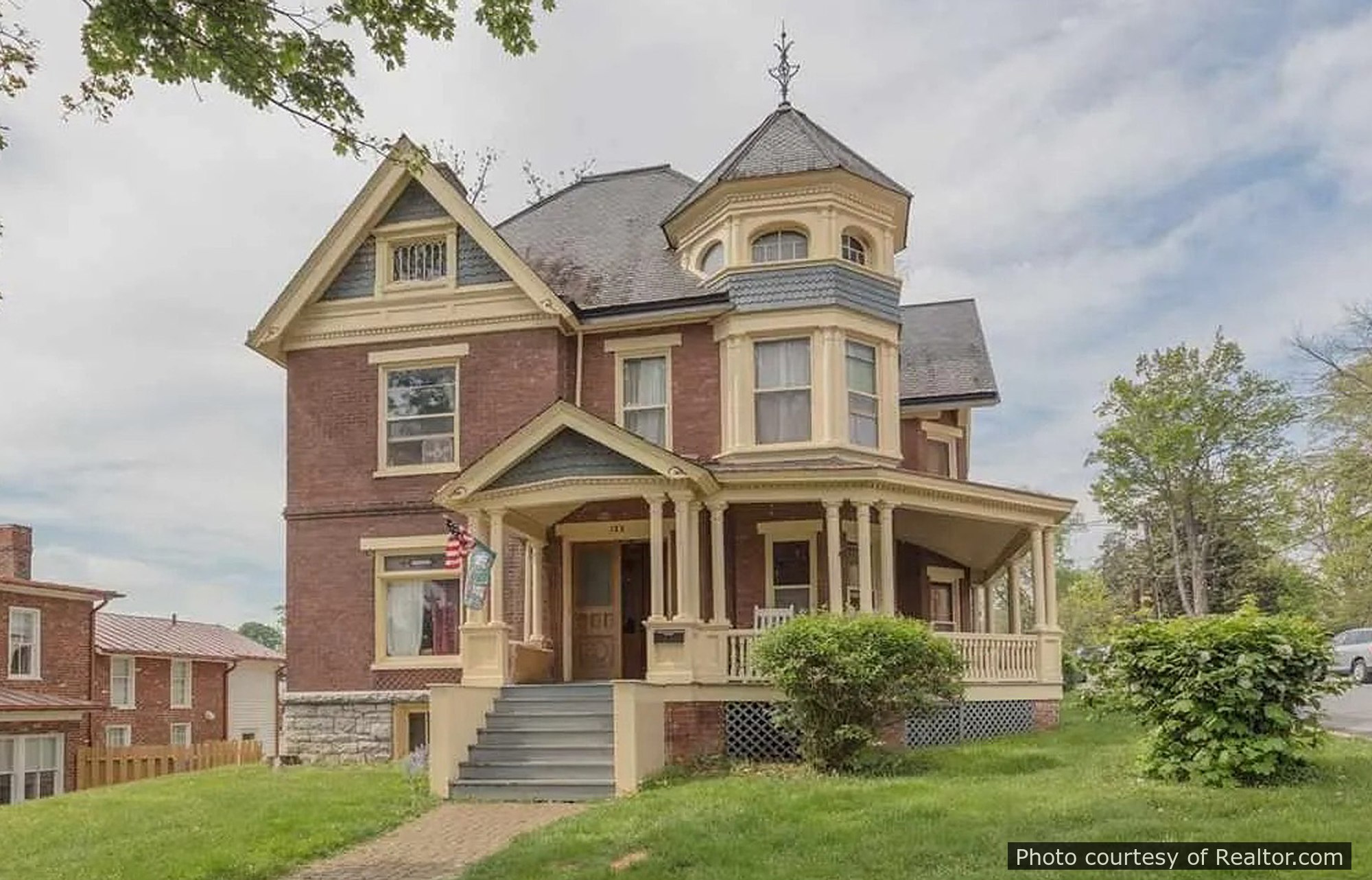 Unknown Residence, a historic home located in Lexington, VA designed by architect George F. Barber.