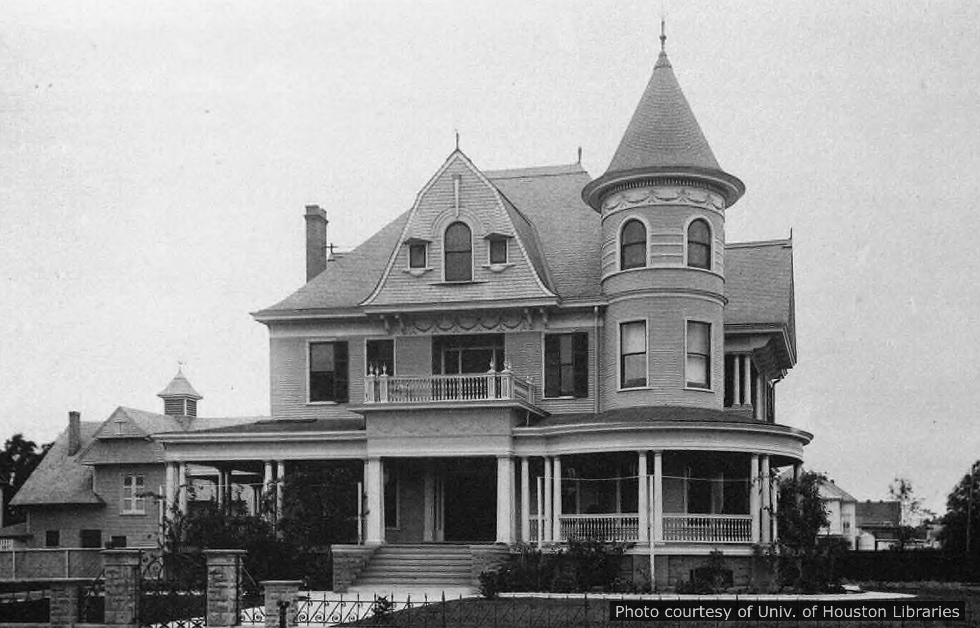 Waddell Residence, a historic home located in Houston, TX designed by architect George F. Barber.