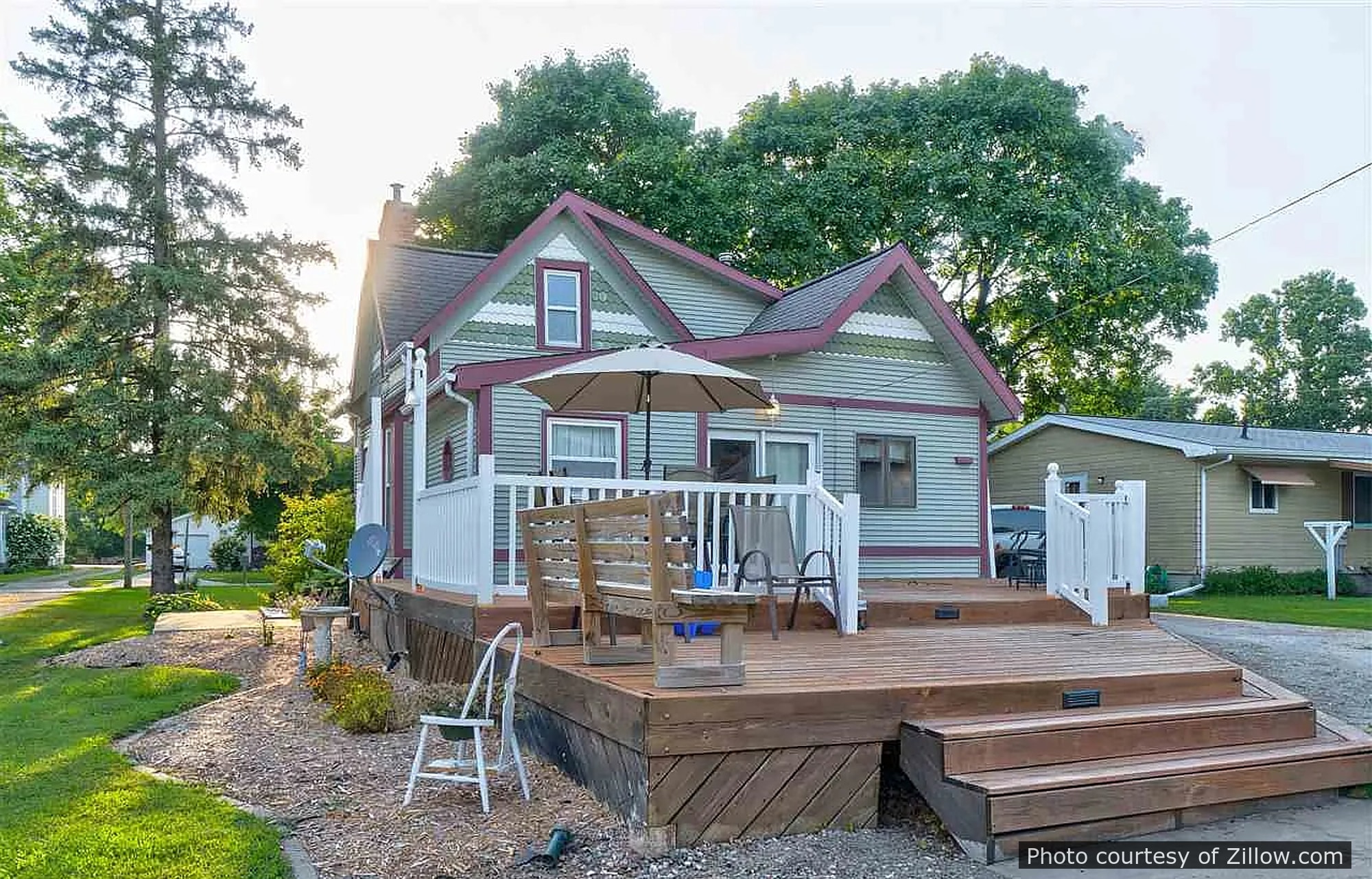 Cox Residence, a historic home located in Winfield, IA designed by architect George F. Barber.