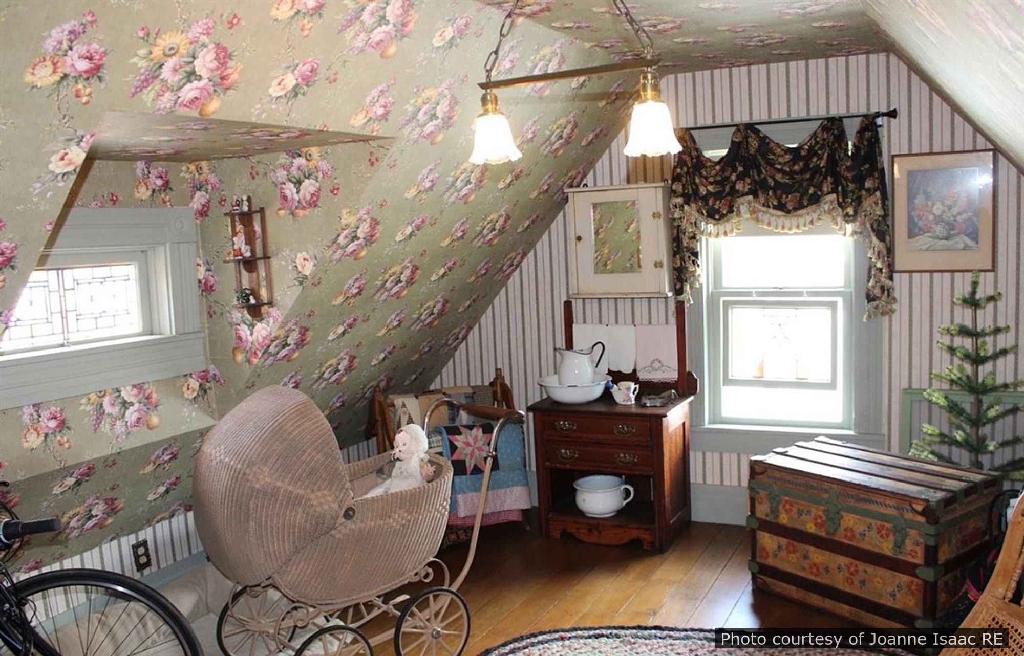 Mills Residence, a historic home located in Klamath Falls, OR designed by architect George F. Barber.