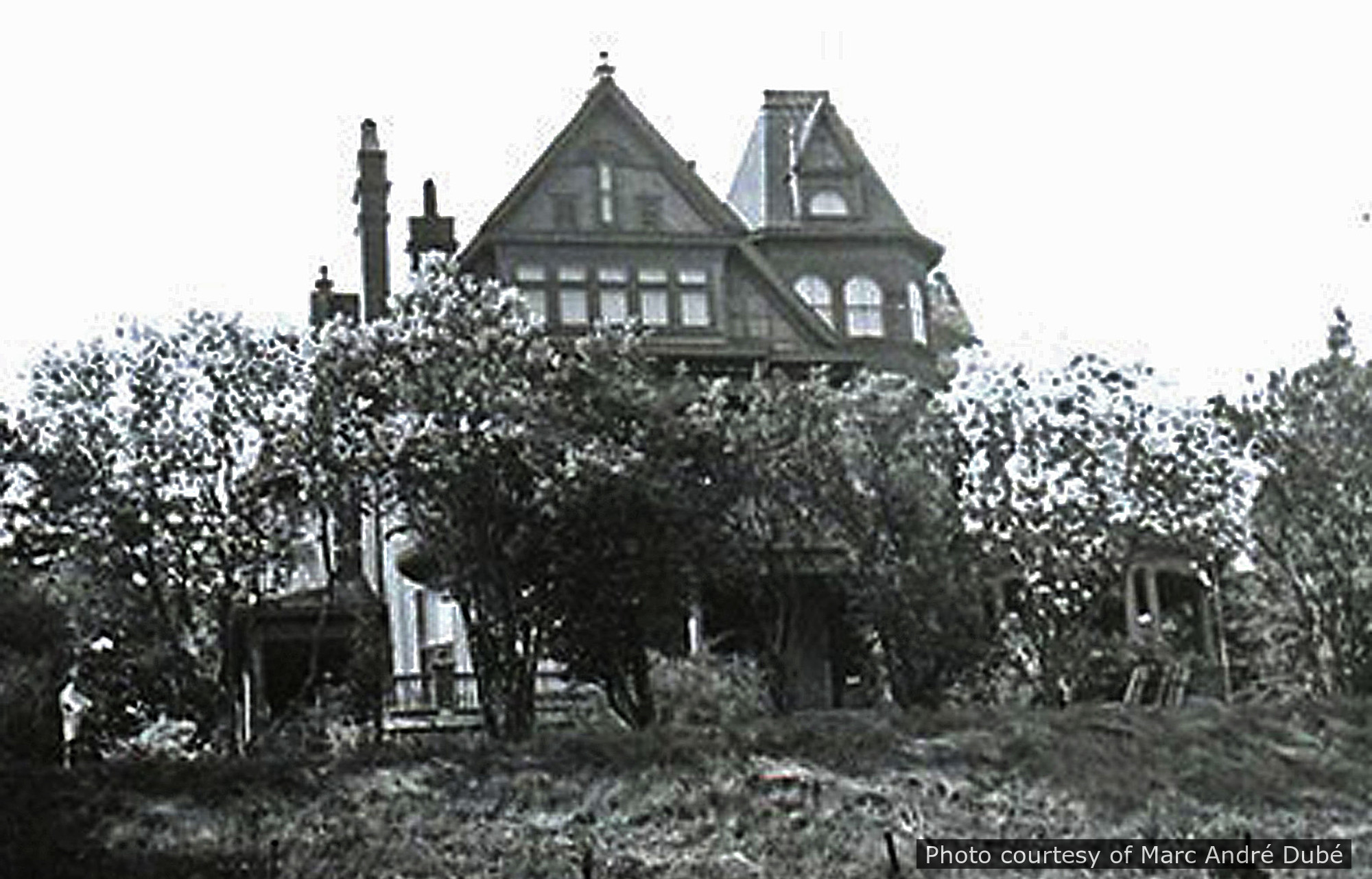 Billy Residence, a historic home located in New Carlisle, QC designed by architect George F. Barber.