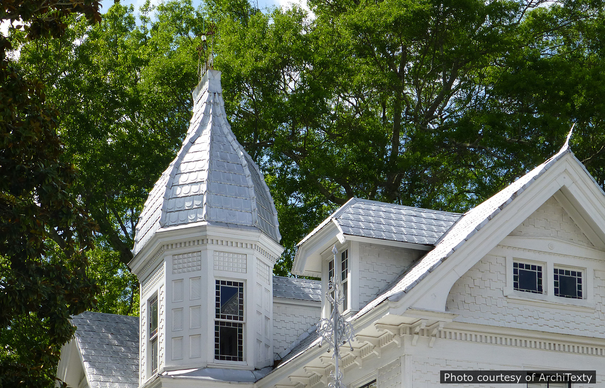 Unknown Residence, a historic home located in Washington, GA designed by architect George F. Barber.