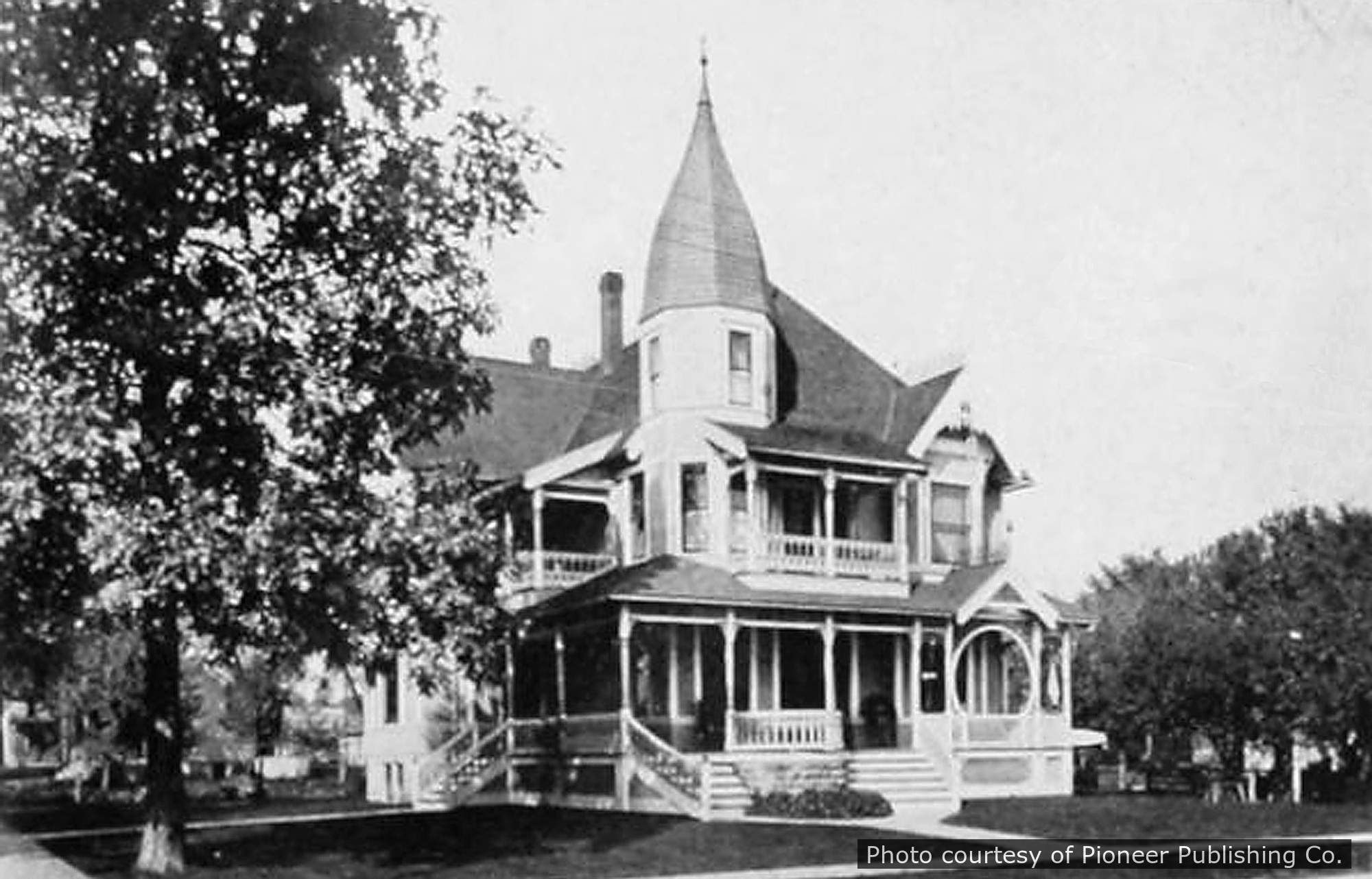 Butler Residence, a historic home located in Springville, IA designed by architect George F. Barber.