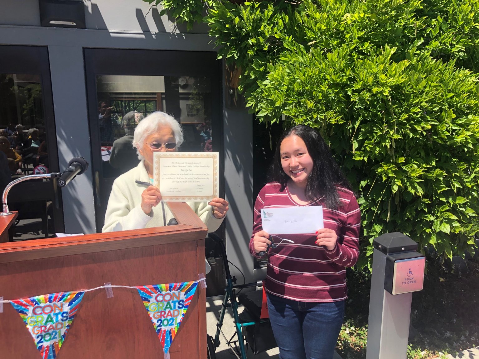 Scholarship Committee Awards 7 Scholarships