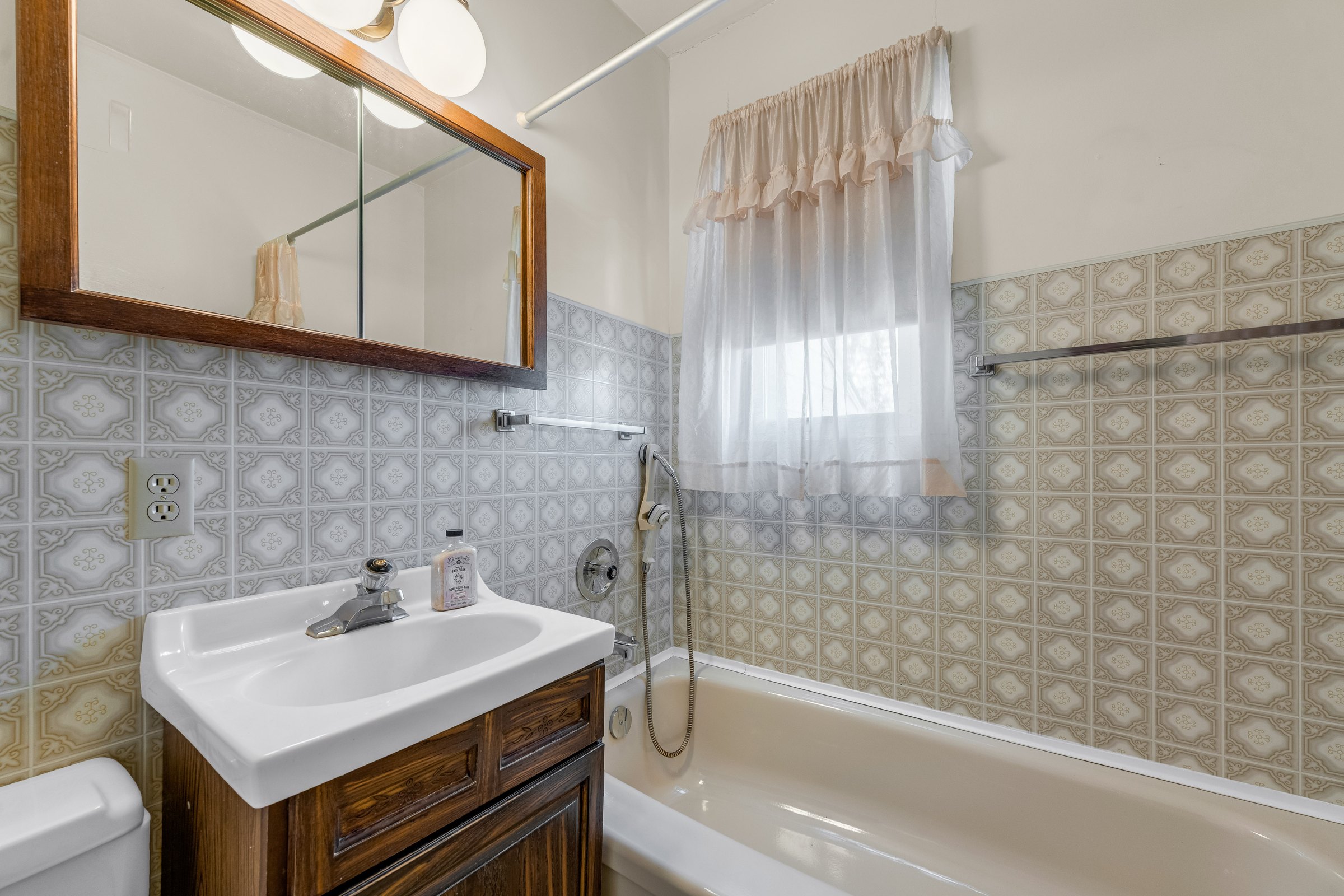 13 Hilda Street, St. Catharines