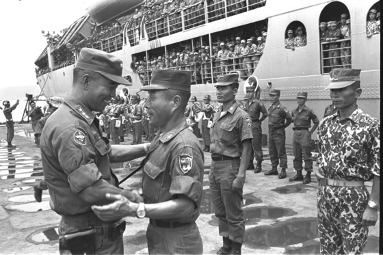 박태균의 역사와 비평] 베트남 참전 한국군은 왜 잊혔나? 그들도 피해자 아닌가 | 중앙일보