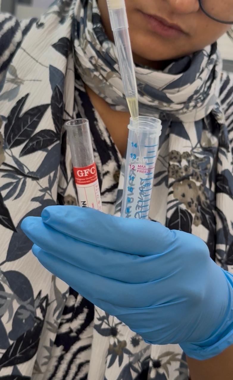 Laboratory testing photograph 6