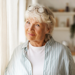 Patient experiencing Flowpresso deep pressure and infrared therapy session