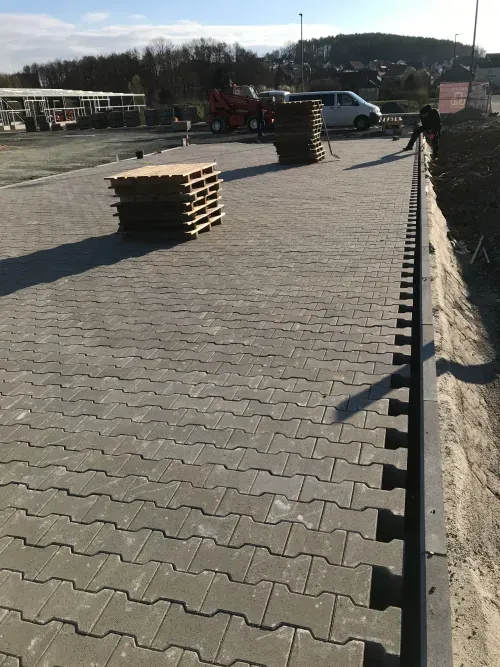 GRbud Ułożenie kostki brukowej 8000 m²