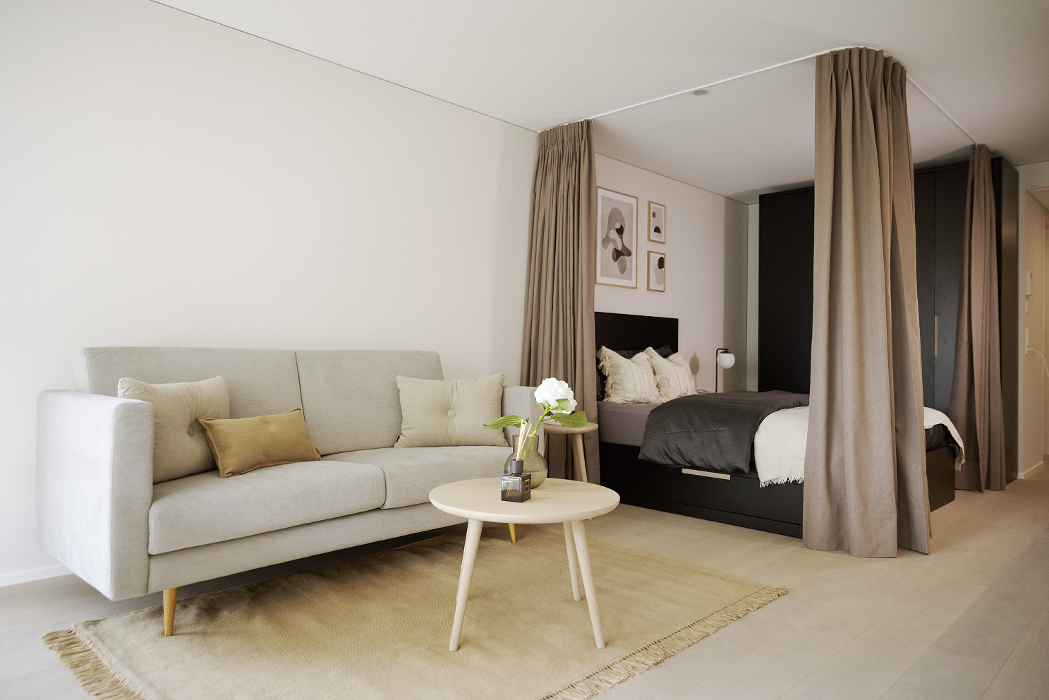 Private Mini Apartments – sofa