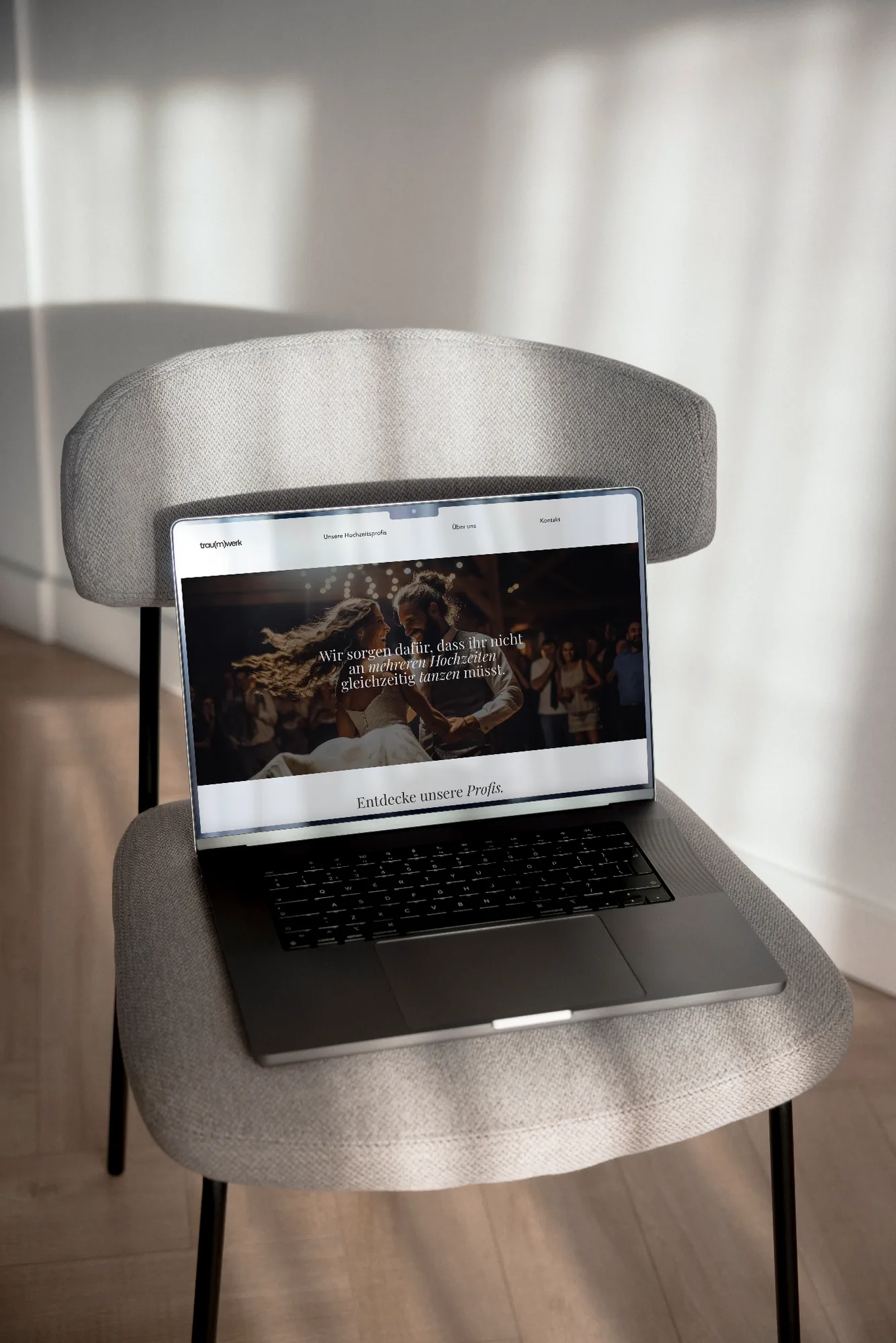 Trauwerk – website on a laptop, mockup