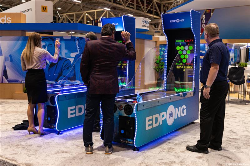 Digital games for trade show booths. 