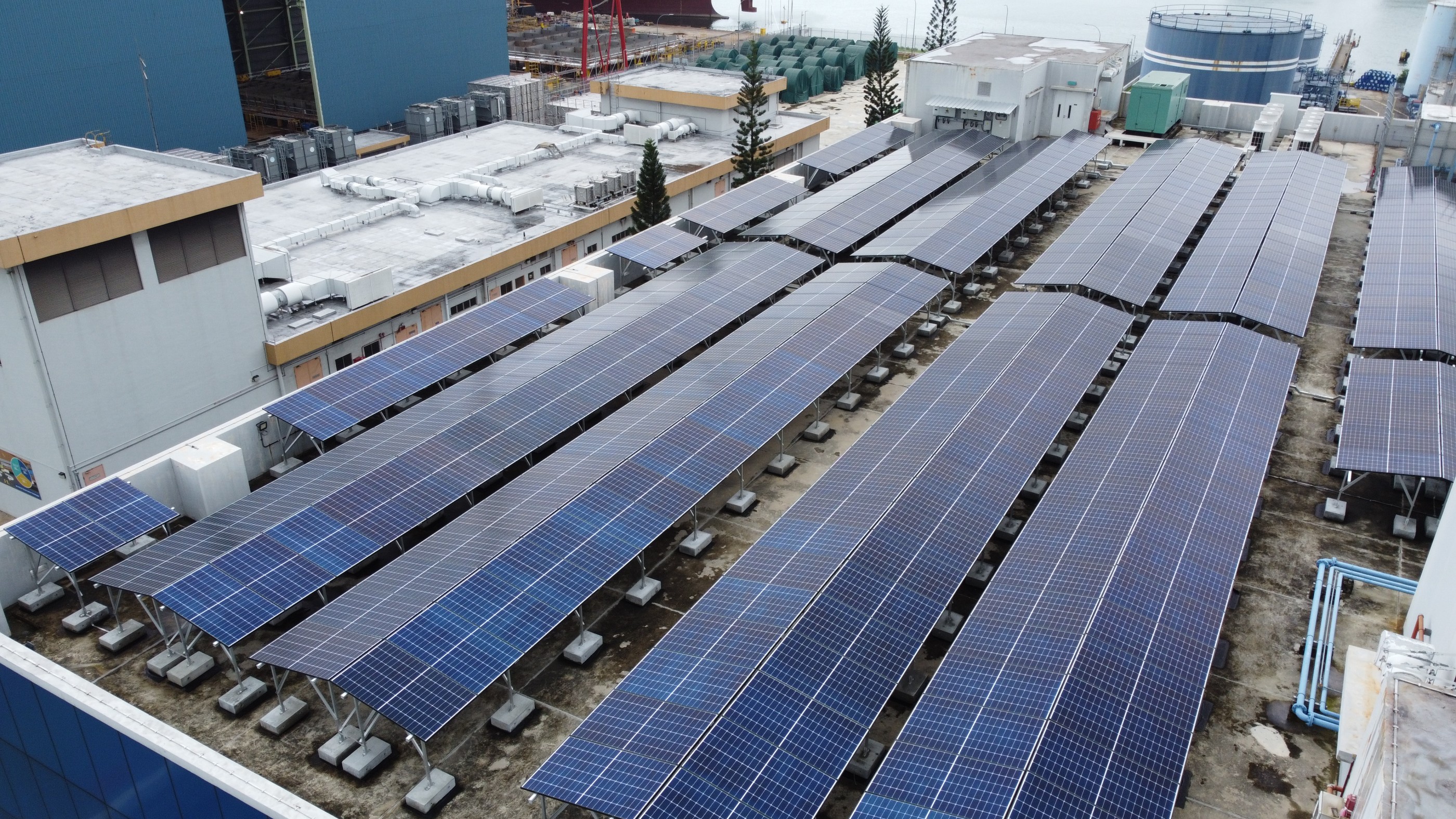 A GetSolar Flat Roof Commercial Installation
