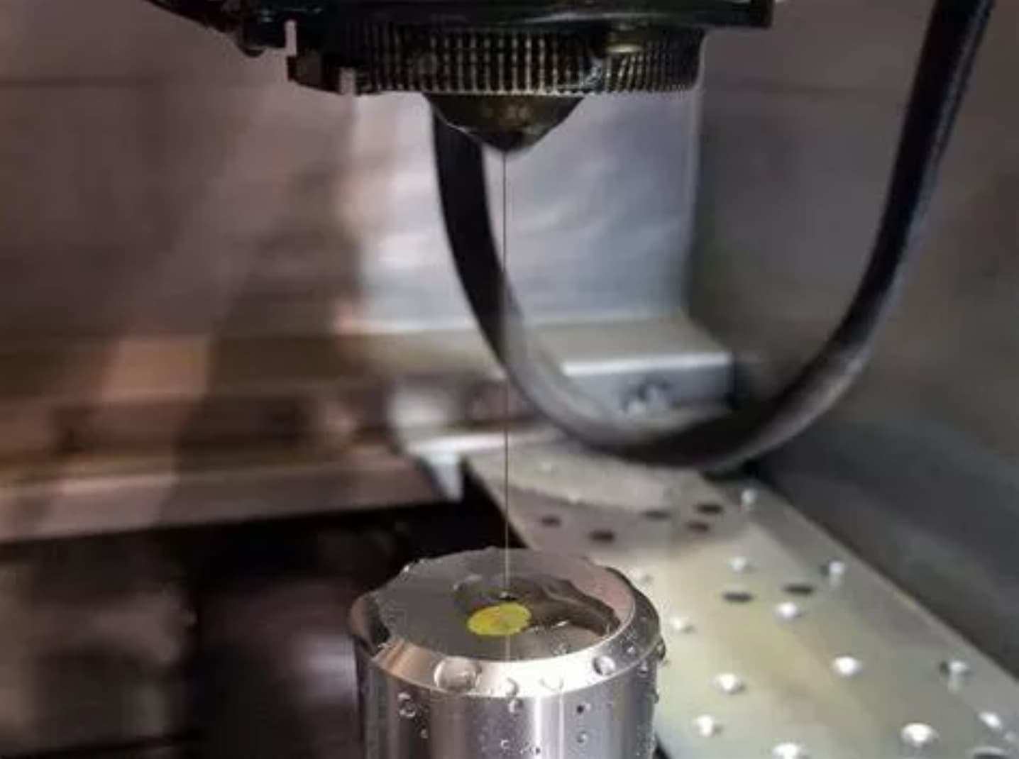 نماذج مشاريع مميزة باستخدام Wire EDM