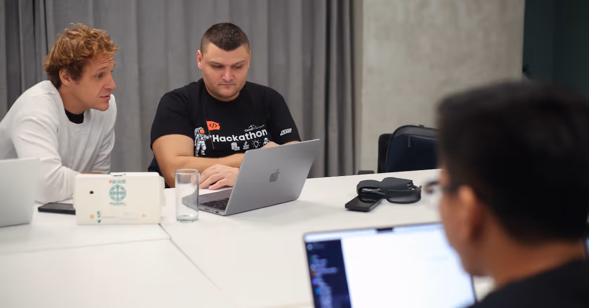 Getting onboarding right: Our proven model for successfully onboarding software developers (97%+ retention rate of more than 2 years)