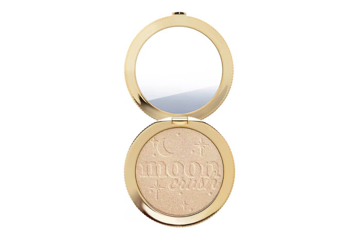 Too faced highlighter