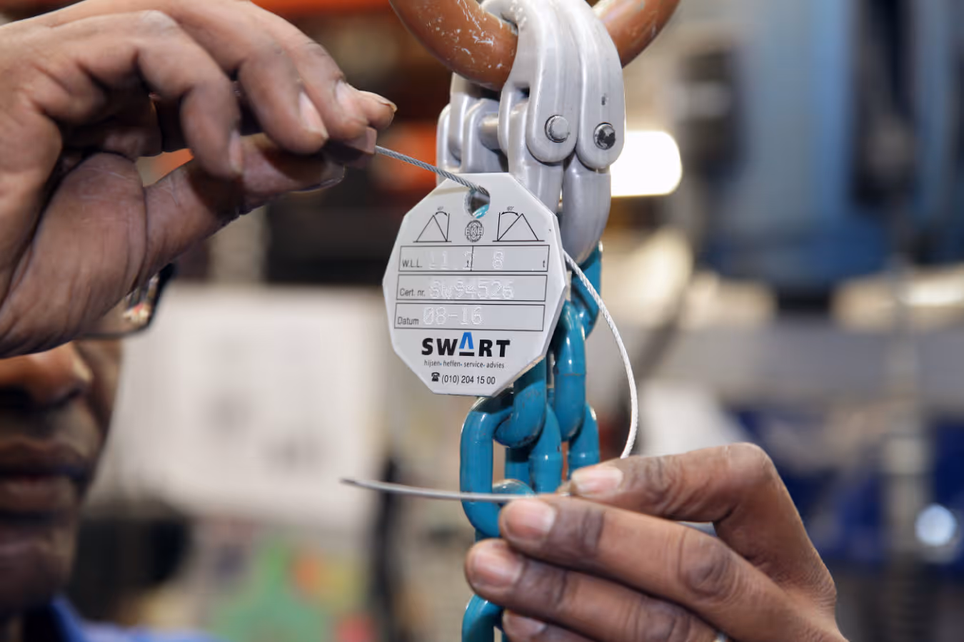 Servicemonteur onder de haak [swart]