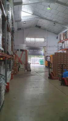 Nave industrial en alquiler en Badalona (Barcelona)