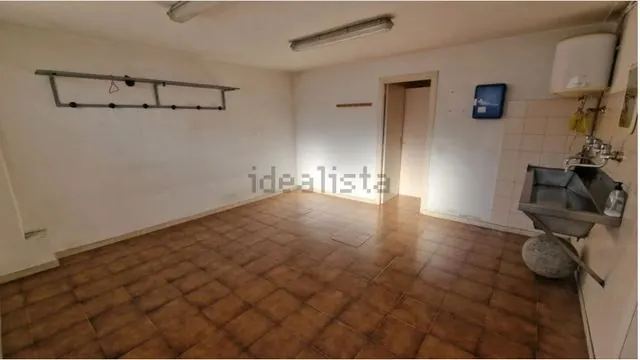 Nave industrial en venta en Aranguren (Navarra)