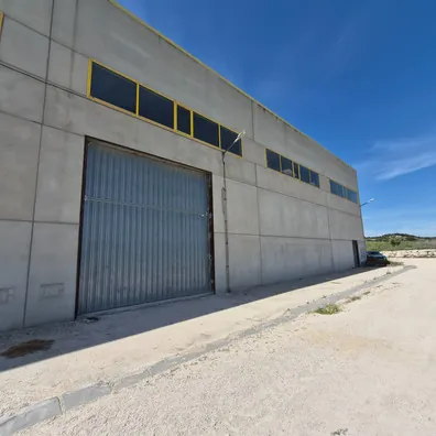Nave industrial en venta en Cervera (Lleida)