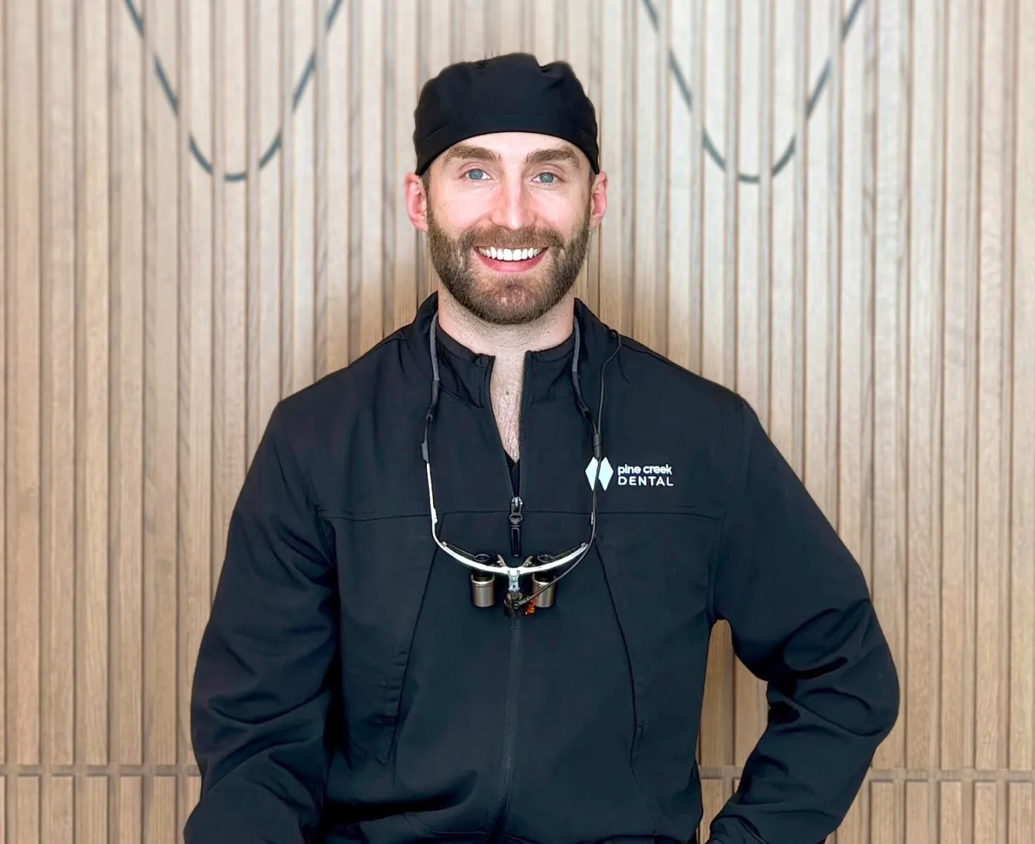 Dr. Szakacs