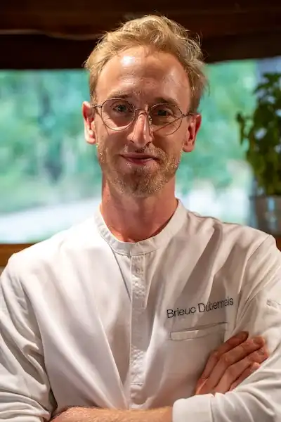 Profitez de votre chambre avec jacuzzi privatif lors de votre week-end en amoureux dans notre écolodge en PACA.