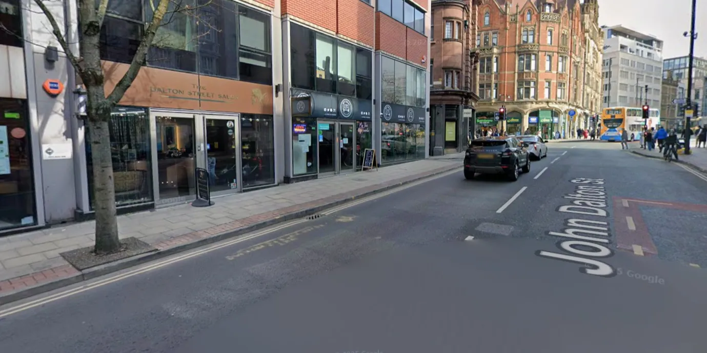 Discover why locals near St James’s Square Manchester trust Dalton Street Salon for expert styling, professional colour, and consistently great results in the heart of the city.