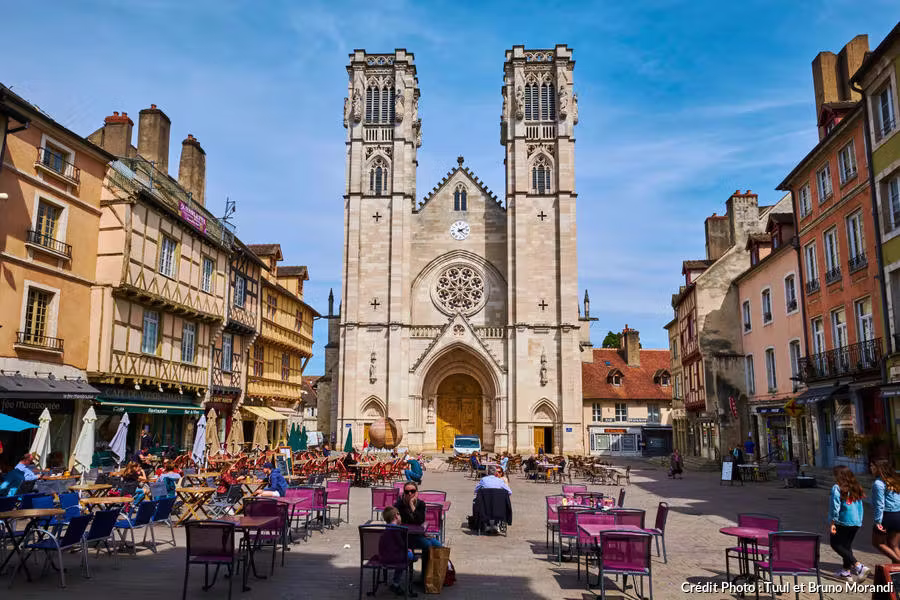 Meilleurs cabinets de gestion de patrimoine Chalon-sur-Saône : comment choisir le bon partenaire ?