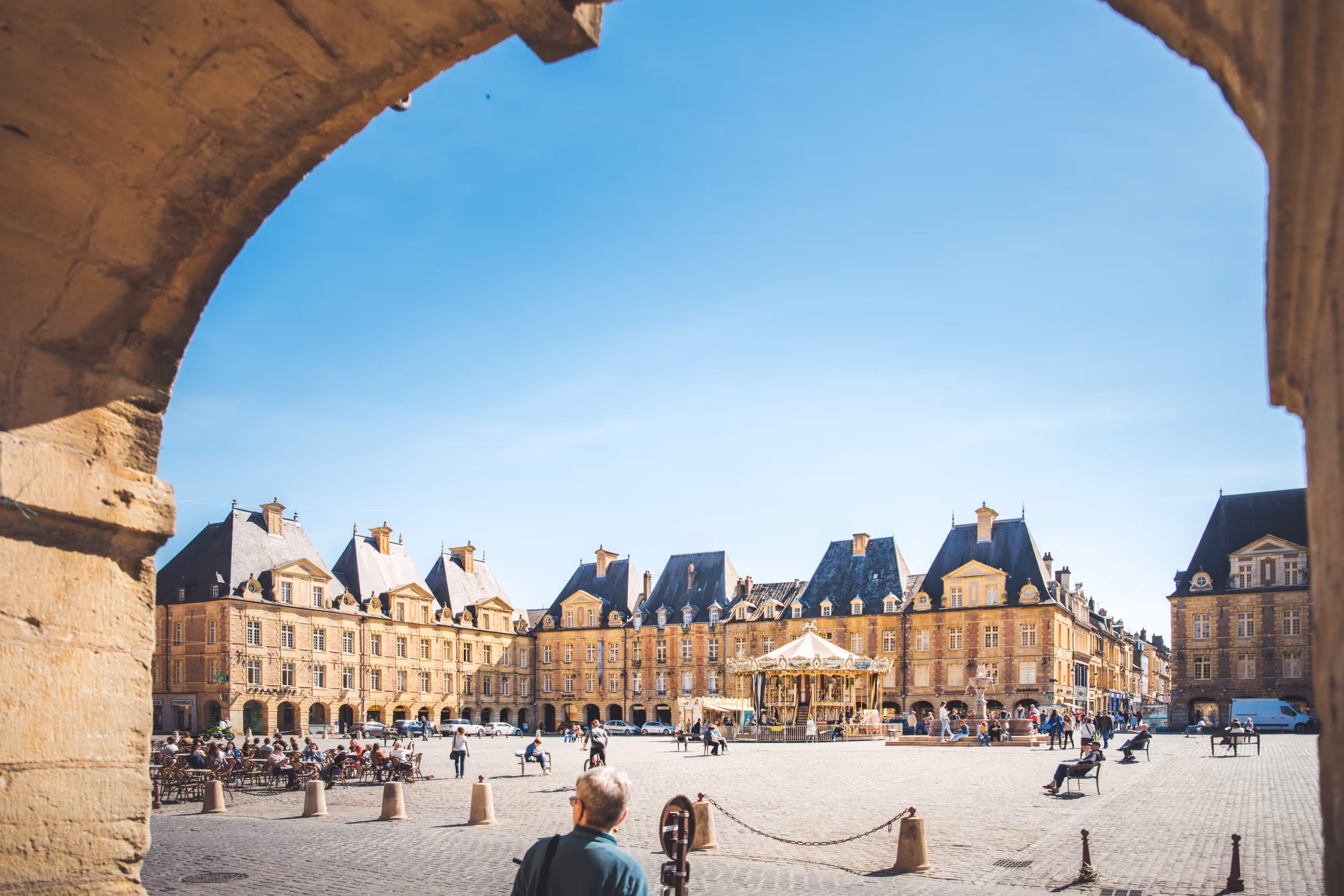 Meilleurs cabinets de gestion de patrimoine Charleville-Mézières : comment choisir le bon partenaire ?