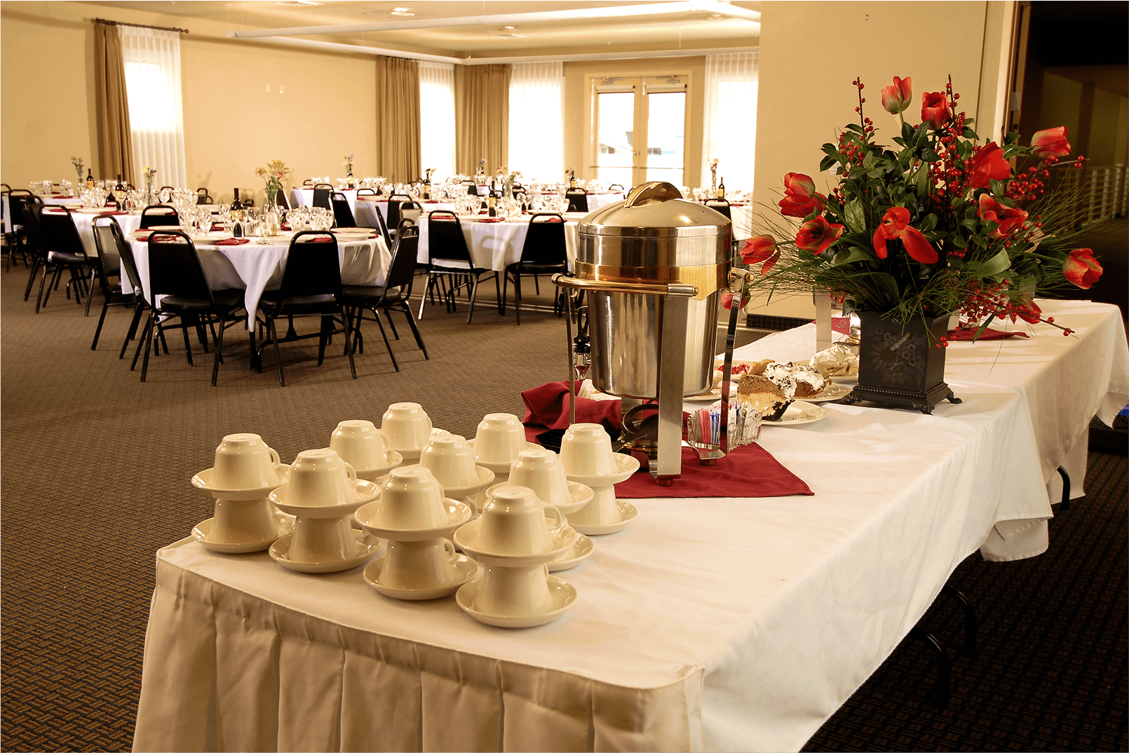 Various areas of our Diner Restaraunt, with throwback aesthetics, and great views.