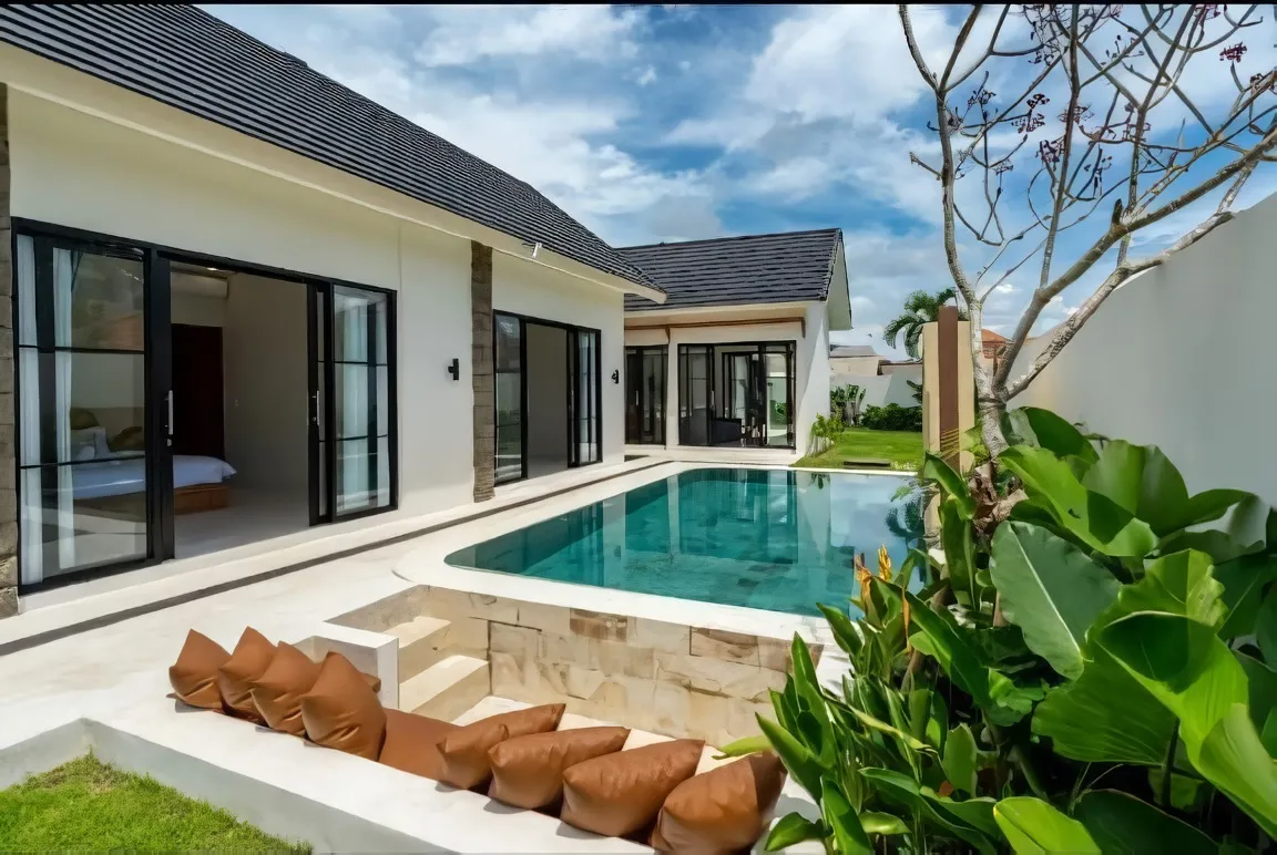 3-Bedroom Villa with Garden & Pool in Dalung