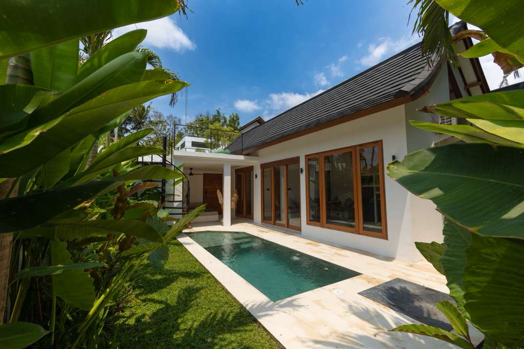 1-Bedroom Villa with Modern Design and Tranquil Ambience in Cepaka