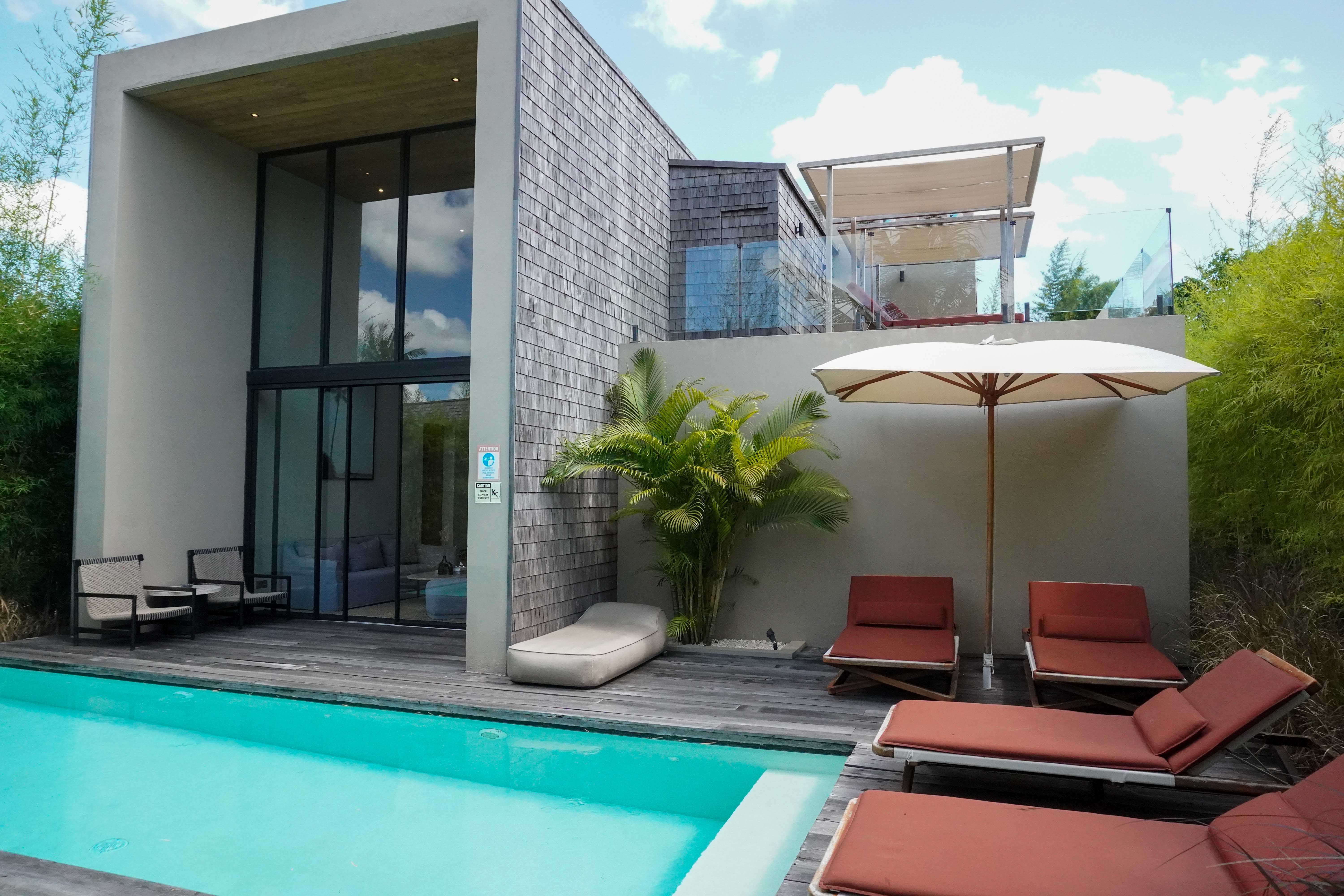 3-Bedroom Villa with Private Pool and Tropical Garden in Nyanyi