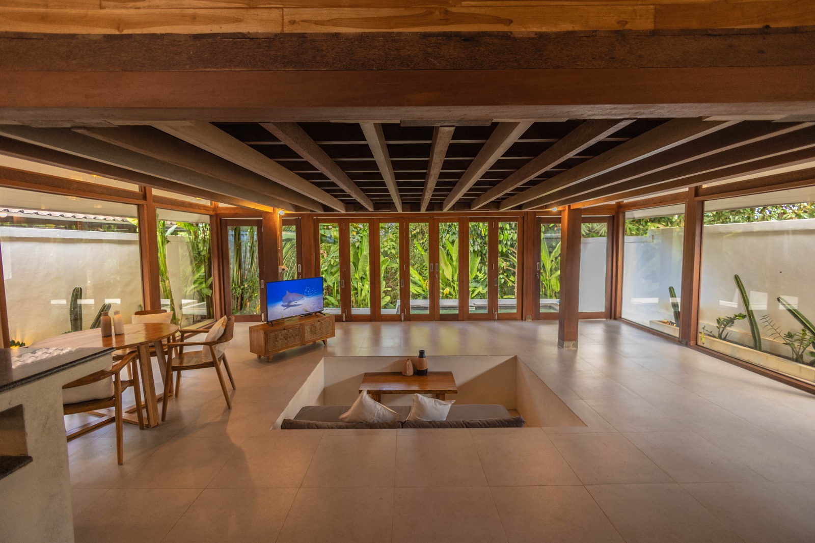 1-Bedroom Joglo Villa with Traditional Vibes in Cepaka