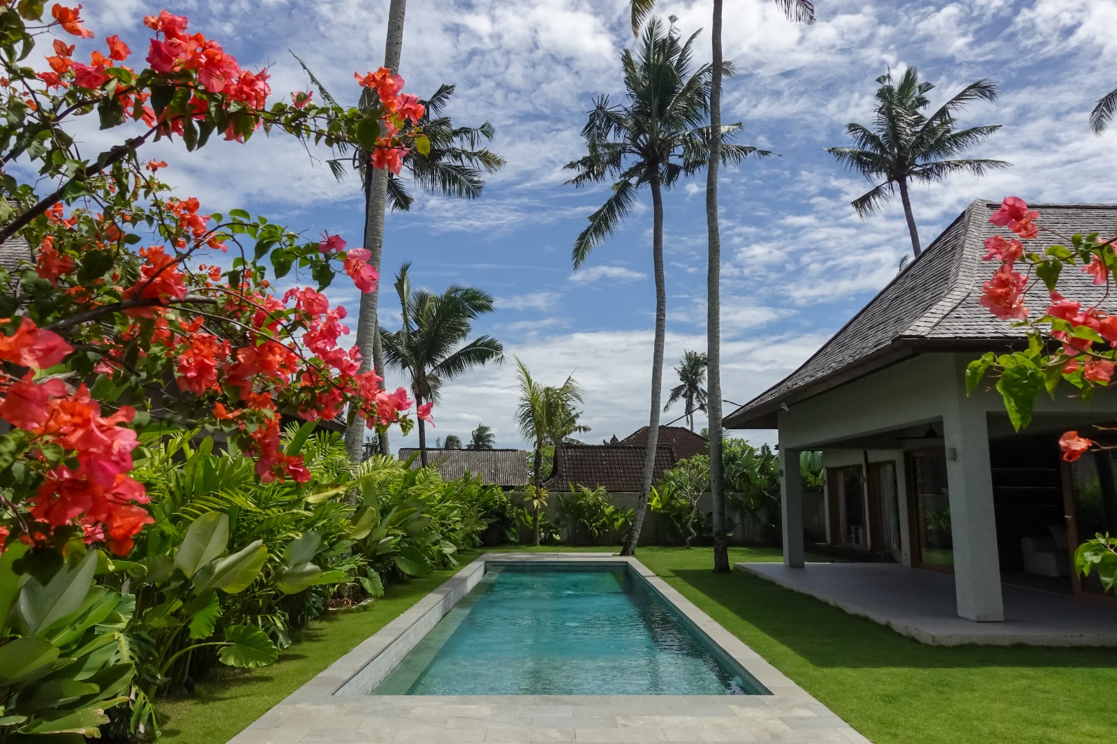 4-Bedroom Villa with Expansive Outdoor Space in Kaba-Kaba