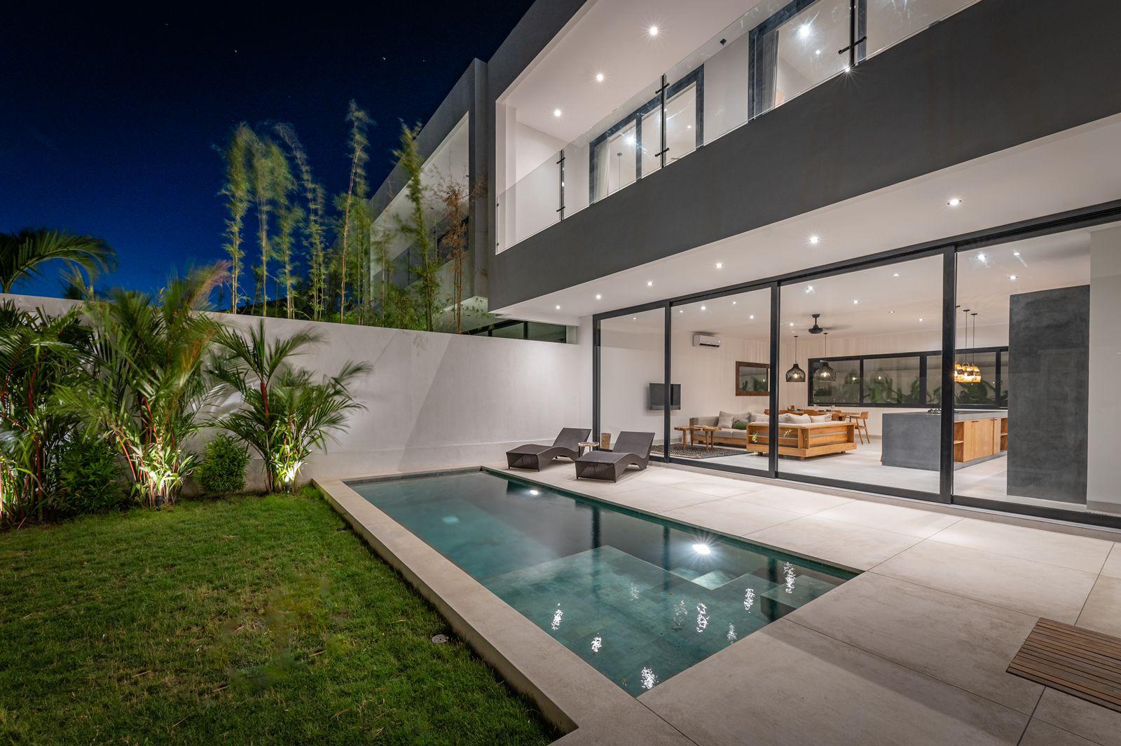 2-Bedroom Villa with Enclosed Living and Pool in Tumbak Bayuh