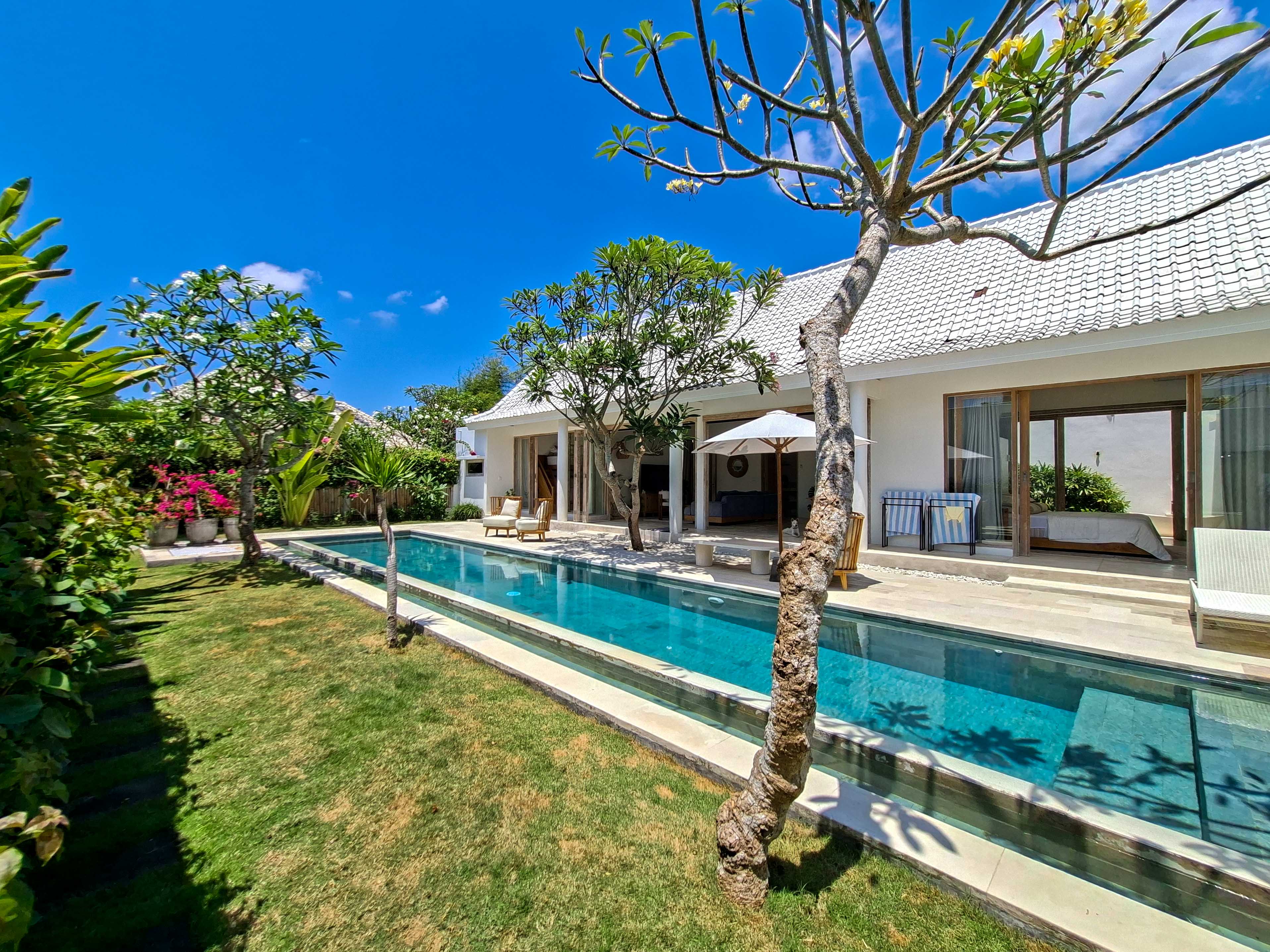 2-Bedroom Villa with Saltwater Pool in Abianbase
