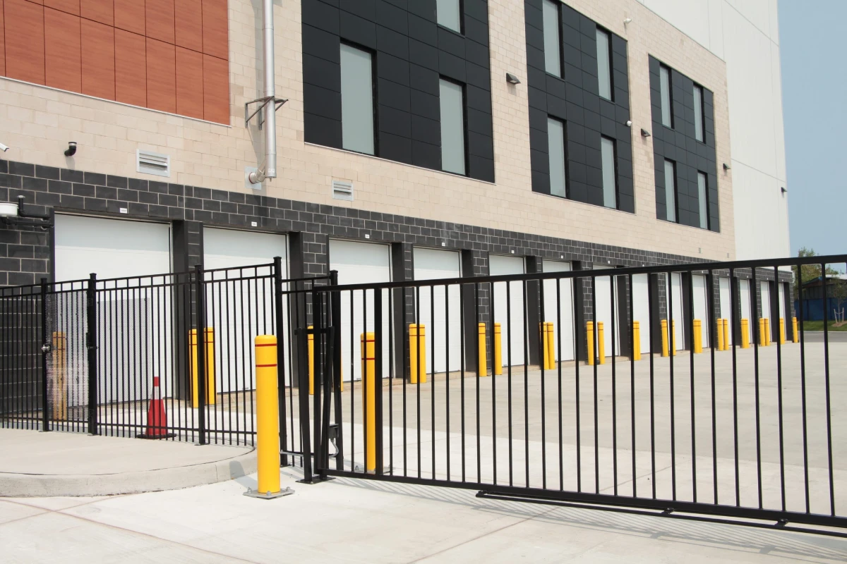 Security Fence Los Angeles: The Barrier That Stops a Break-In Before It Ever Reaches Your Door