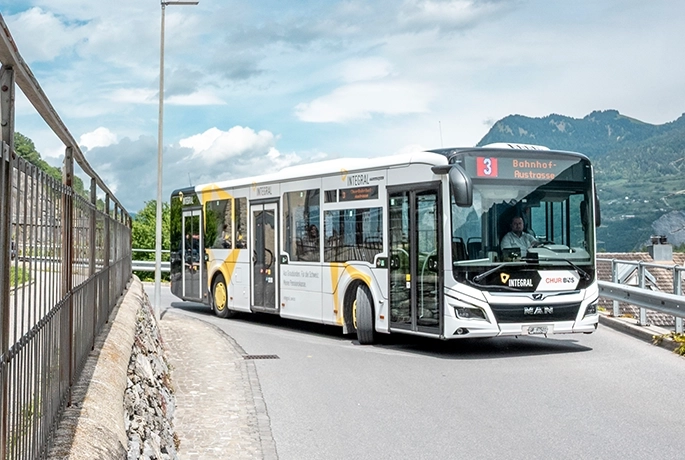2 - Bus