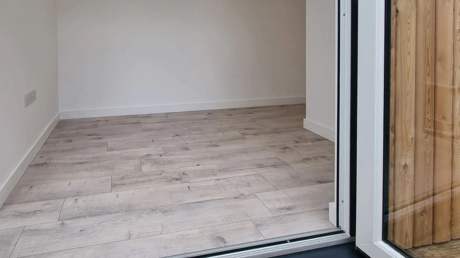 Laminate Flooring TGR