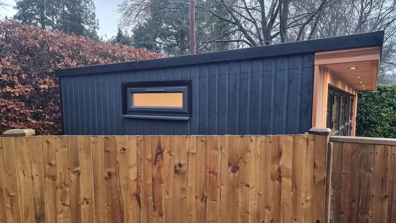 Slot window TGR